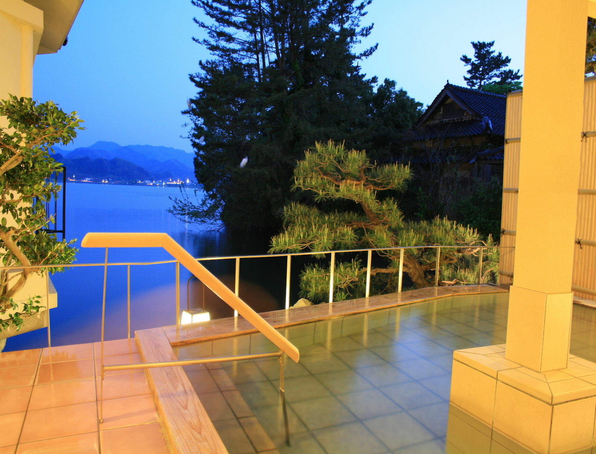 Yu-No-Yado Saika Hotel Yurihama Exterior photo